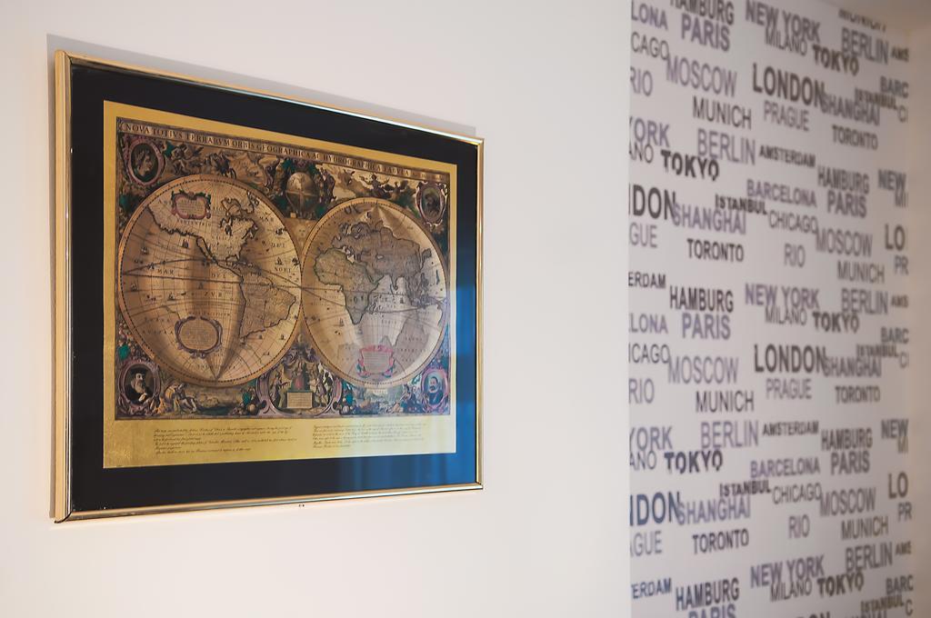 Apartment Ve Smeckach With A Big Terrace Praha Bagian luar foto